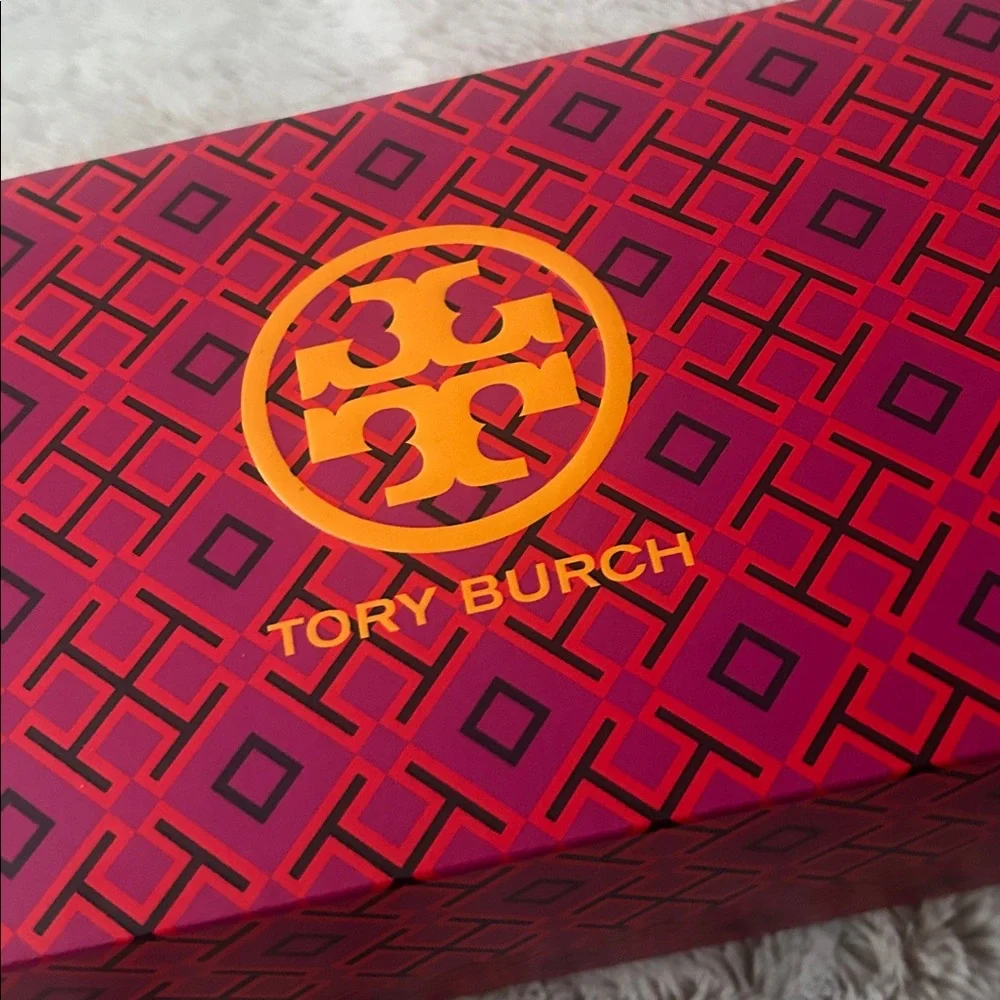 Tory Burch excellent size